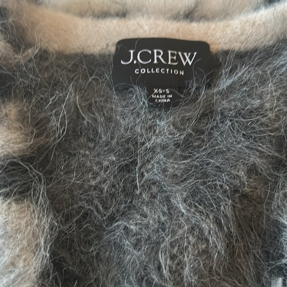 New never worn no damage Jcrew snowflake sweater. - Picture 3 of 5